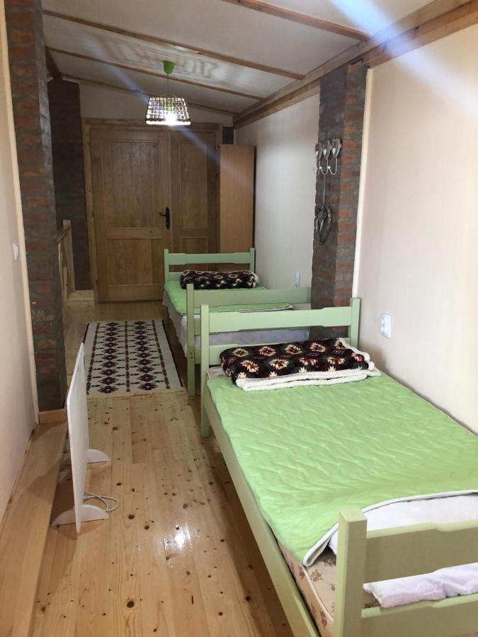 Salas Gnijezdo Bačka Palanka Buitenkant foto